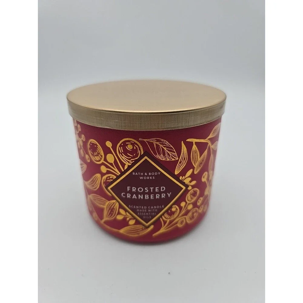 Bath & Body Works 3-Wick Scented Candle in Frosted Cranberry 14.5 oz